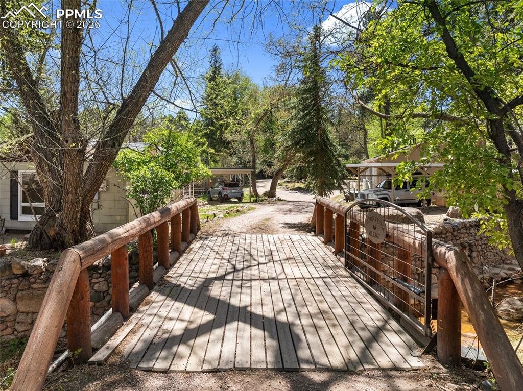 Image 49 of 49: Deck