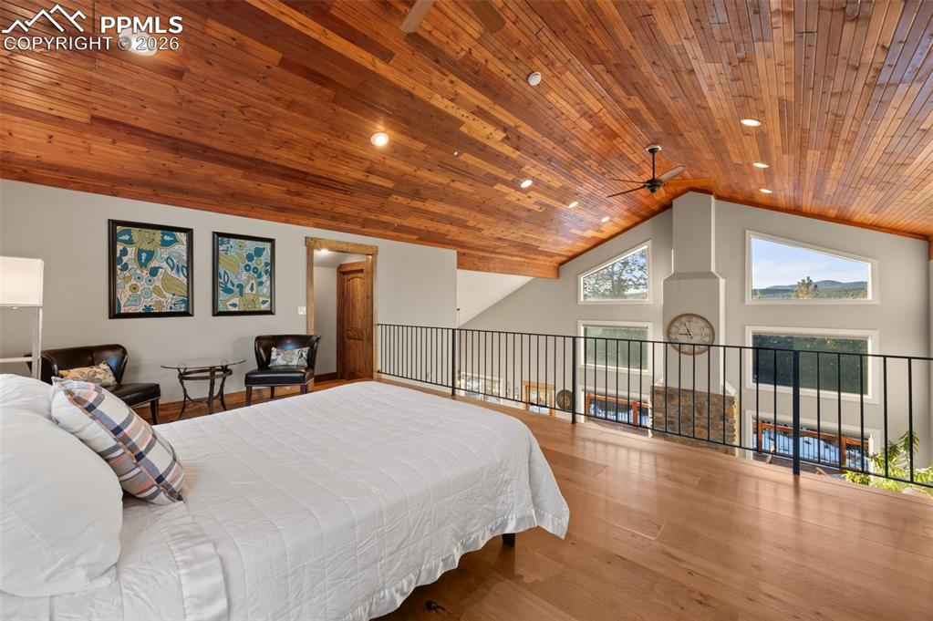 Image 26 of 50: Loft with amazing views of front and back of property