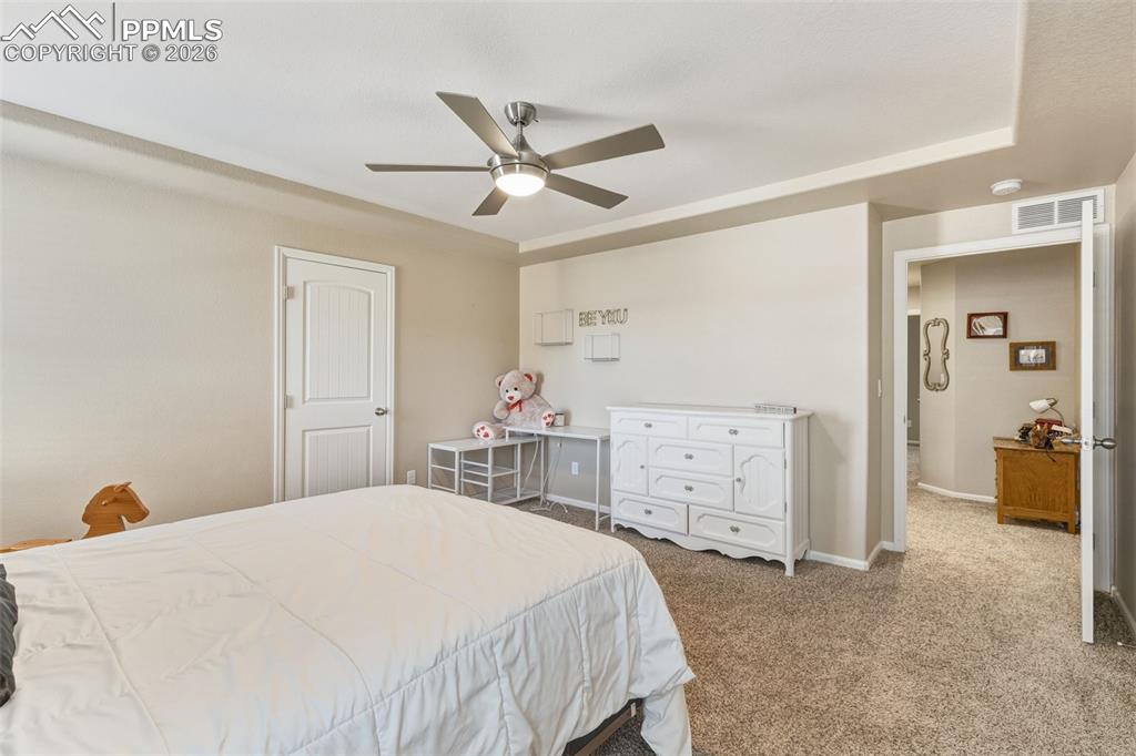 Image 33 of 43: Bedroom