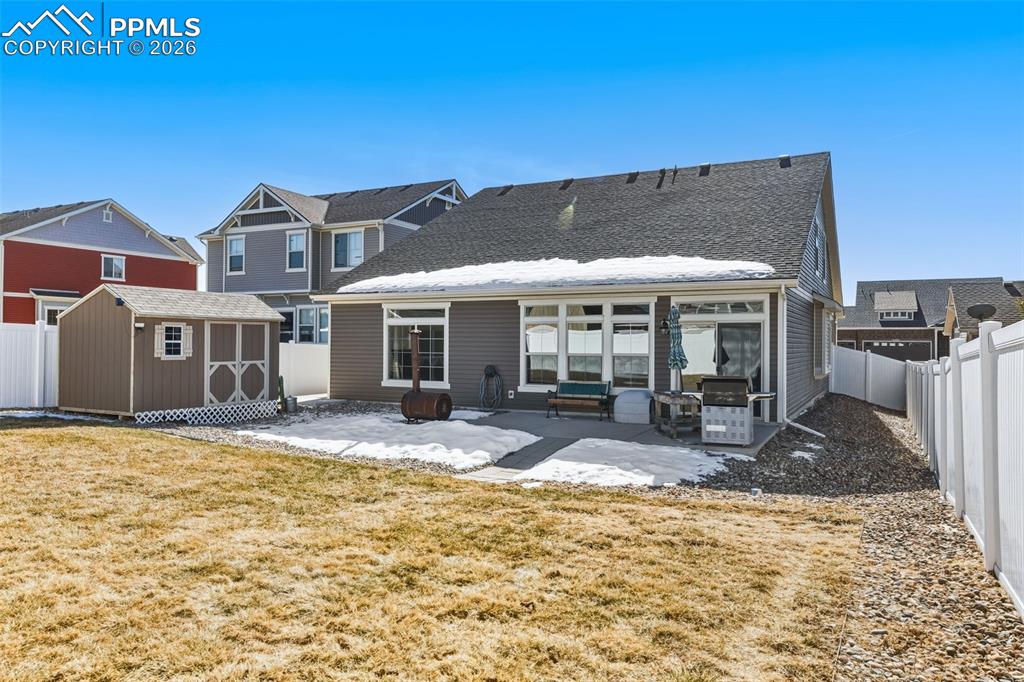 Image 41 of 43: Back of Structure