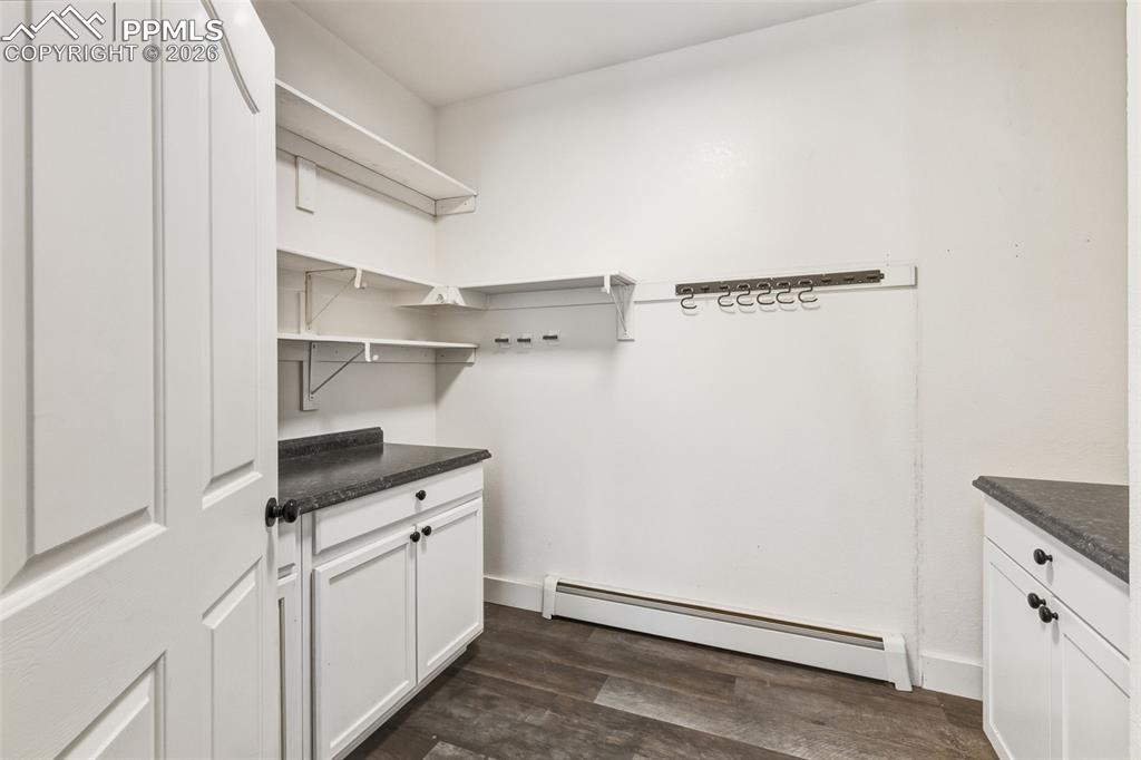 Image 13 of 48: Laundry