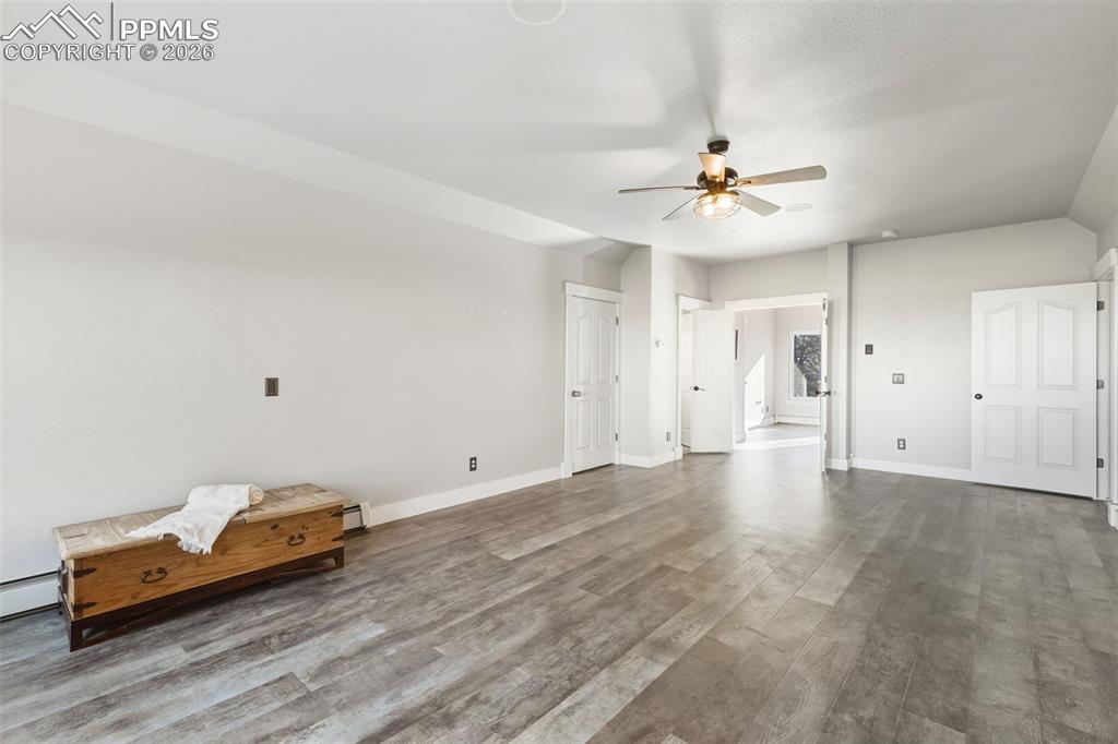 Image 18 of 48: Master Bedroom