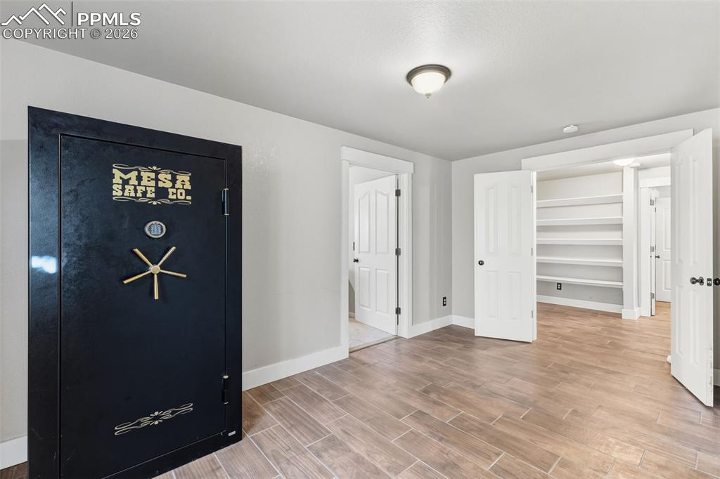 Image 24 of 48: Bedroom