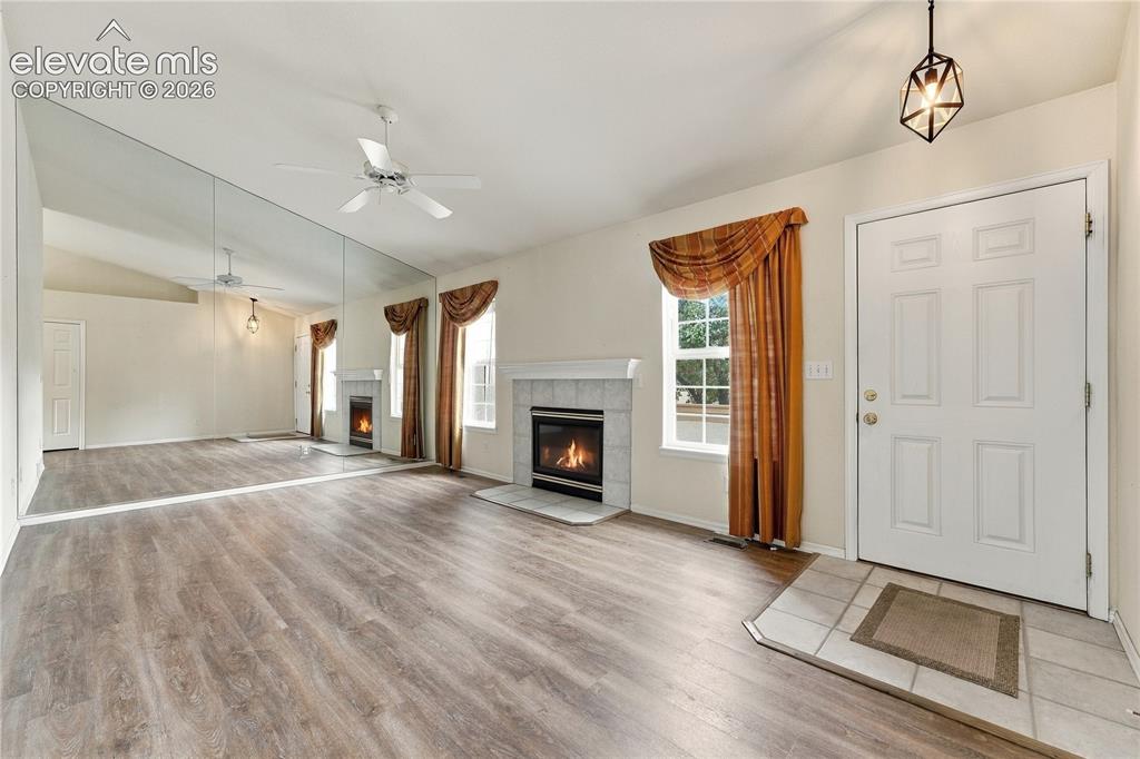 Image 4 of 29: Living Room