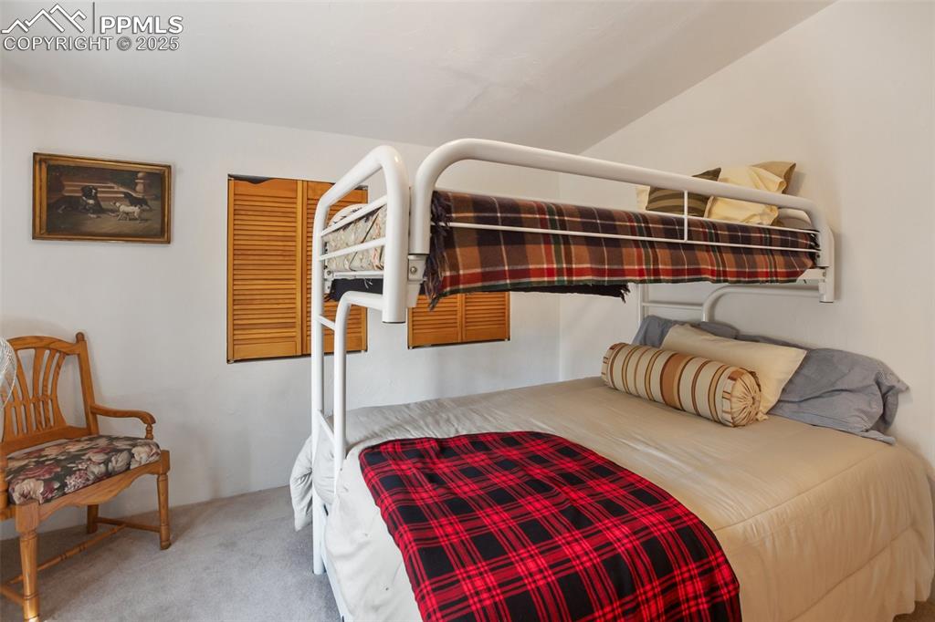 Image 28 of 47: Bedroom