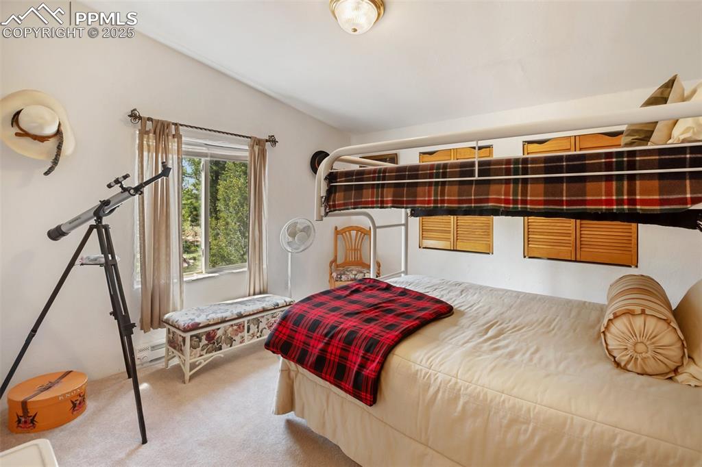 Image 29 of 47: Bedroom