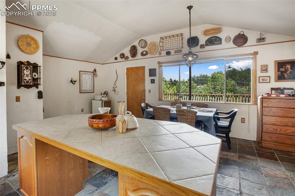 Image 9 of 47: Kitchen