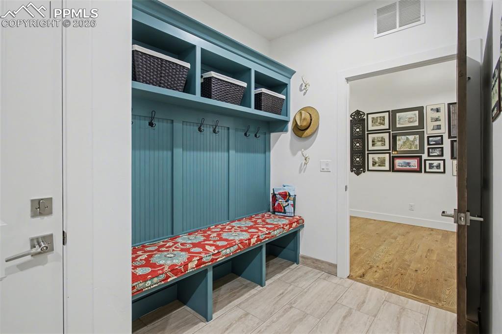 Image 20 of 41: Custom mudroom 