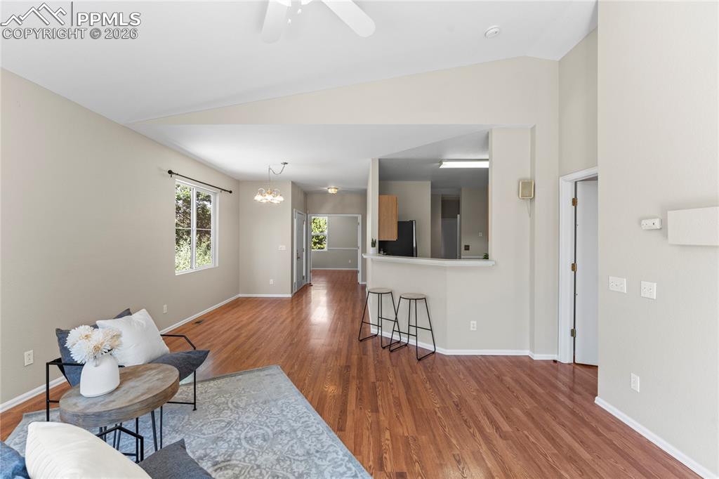 Image 10 of 47: Sitting Room