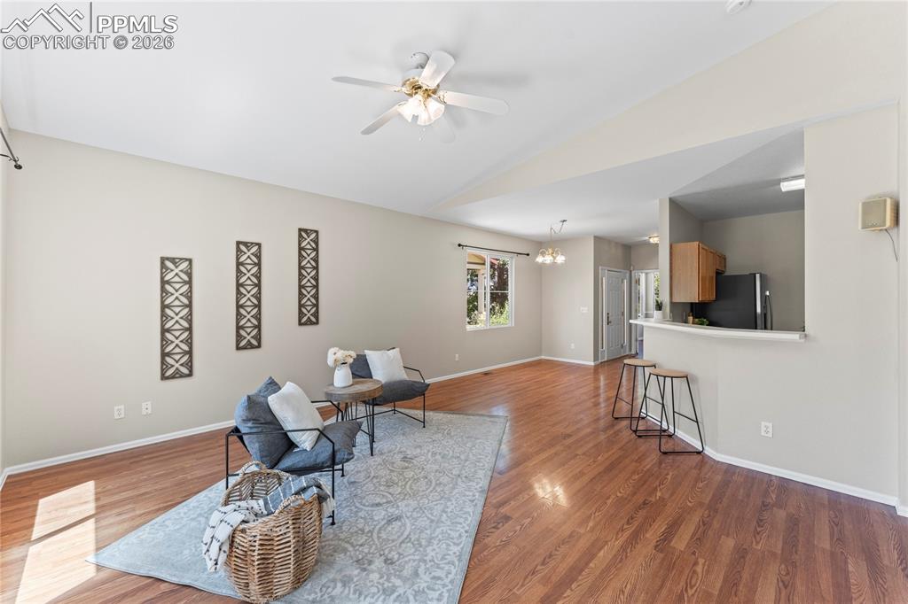 Image 9 of 47: Sitting Room