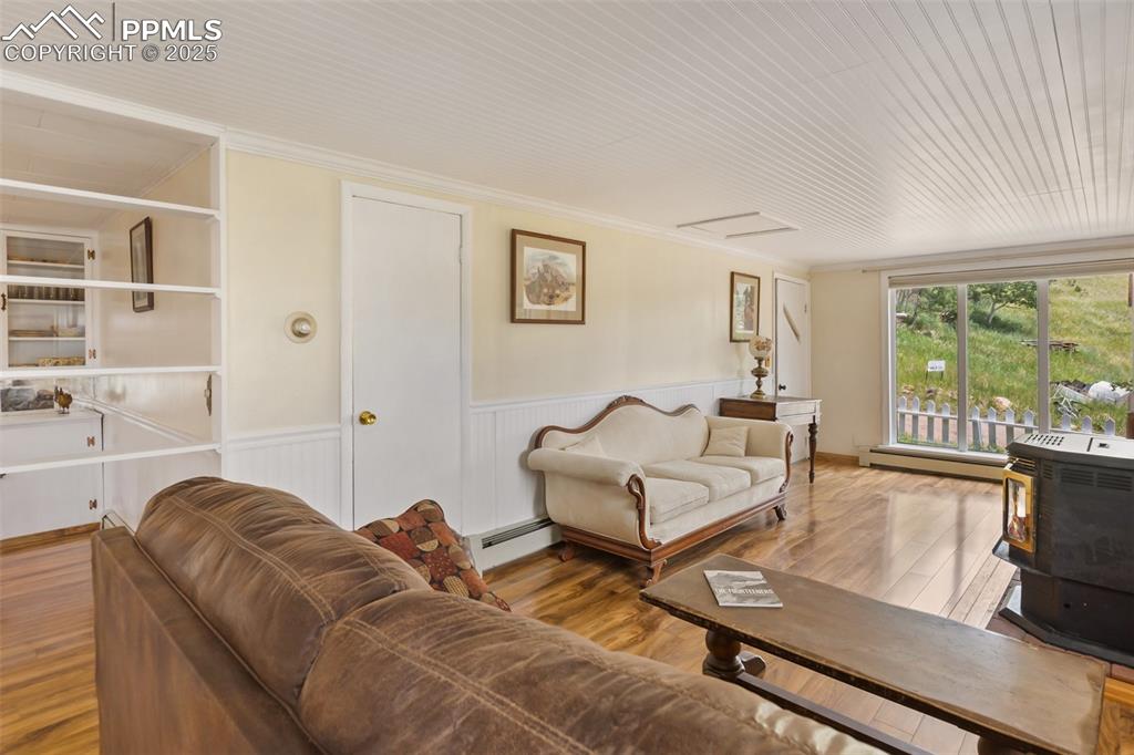 Image 8 of 26: Living Room