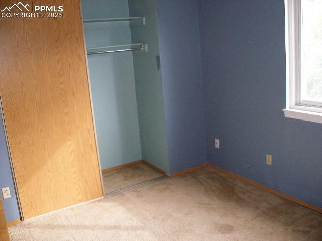 Image 14 of 35: Bedroom