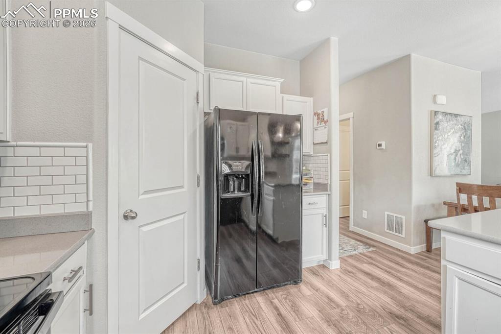 Image 12 of 29: Kitchen