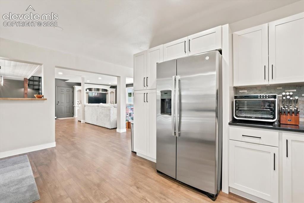 Image 8 of 45: Kitchen