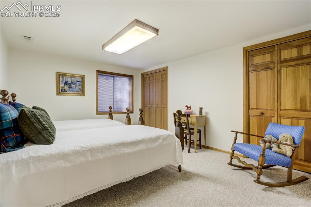 Image 44 of 50: Bedroom