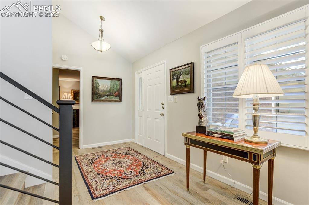 Image 8 of 50: Entry