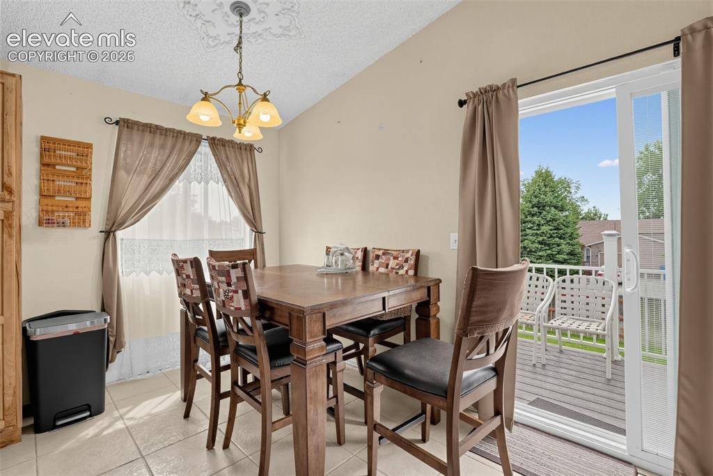 Image 2 of 27: dining area