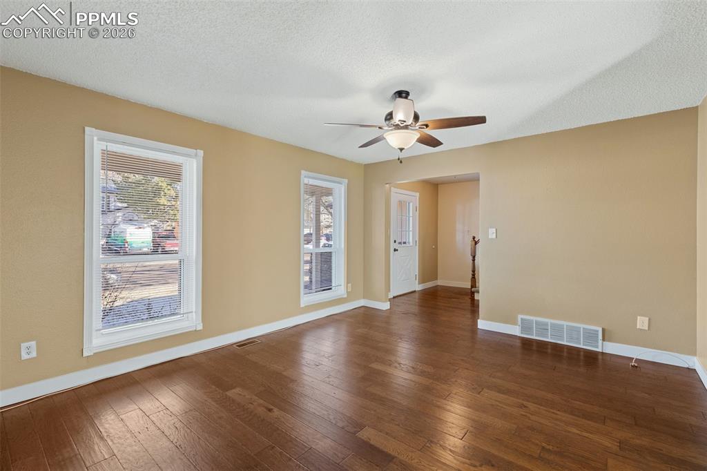 Image 3 of 28: Living Room