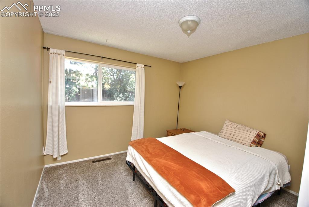 Image 13 of 35: Bedroom