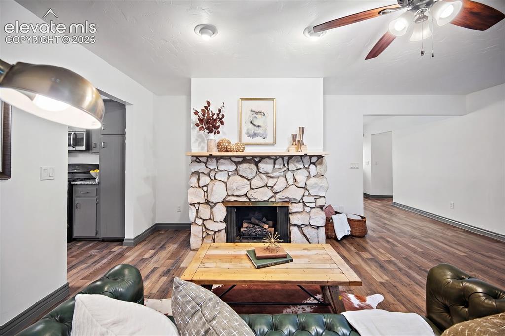 Image 16 of 48: Living Room