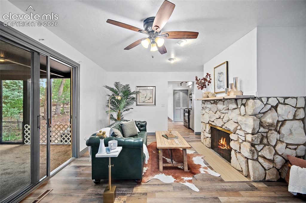 Image 4 of 48: Living Room
