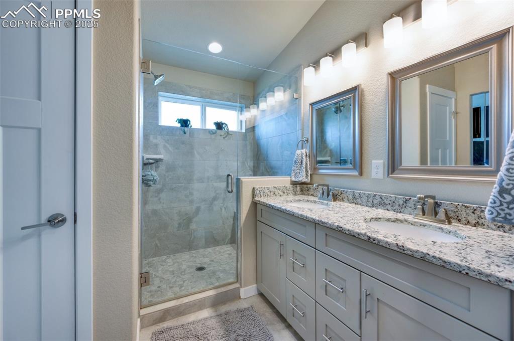 Image 11 of 29: Bathroom