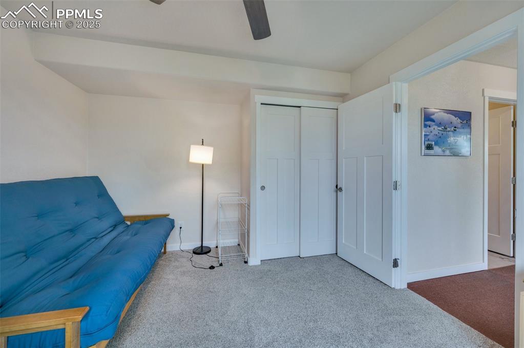 Image 19 of 29: Sitting Room