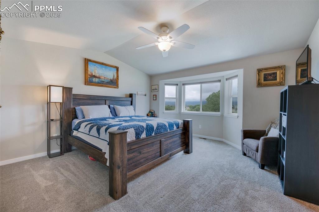 Image 9 of 29: Bedroom