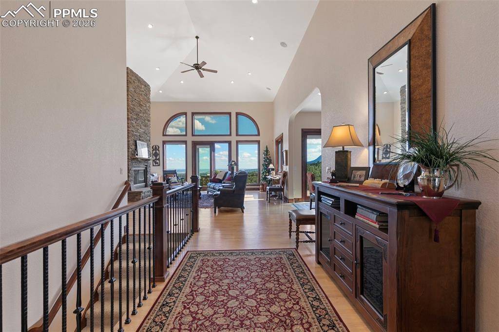 Image 3 of 43: Entry