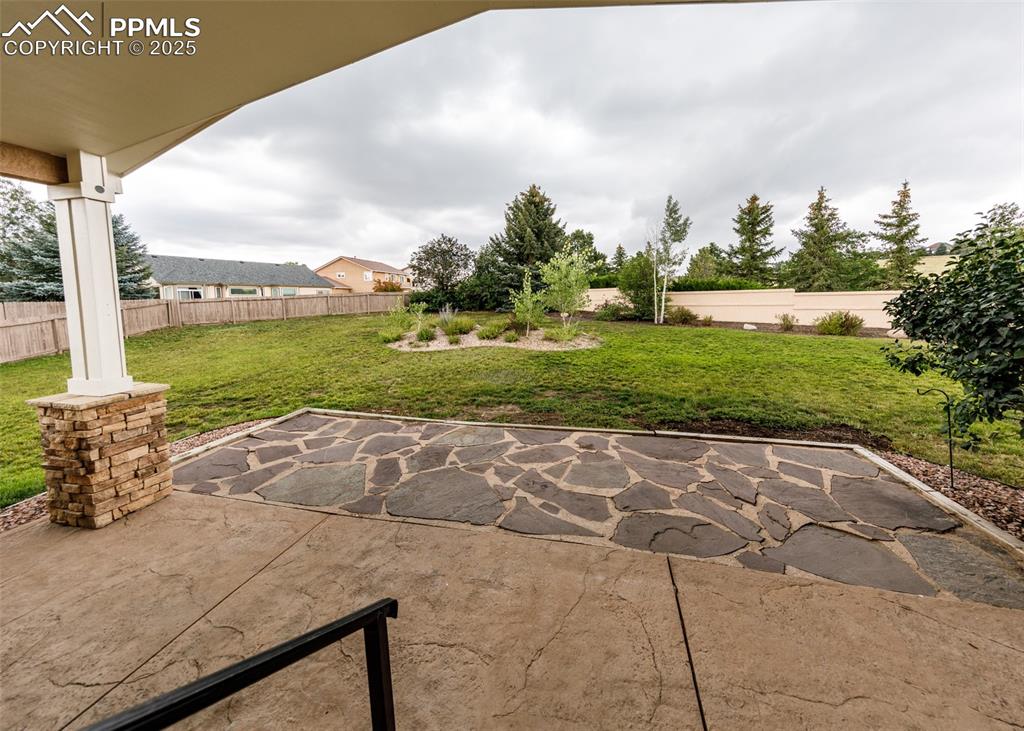 Image 20 of 43: Covered Patio