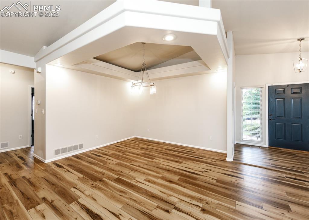 Image 6 of 43: Dining Room