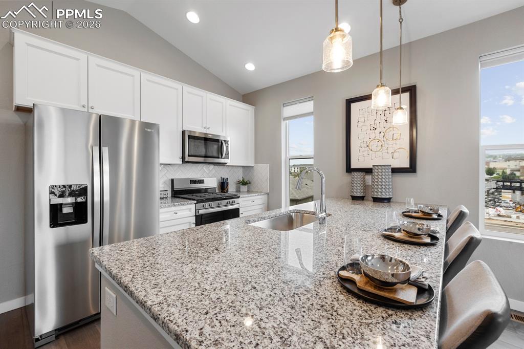 Image 17 of 29: Kitchen