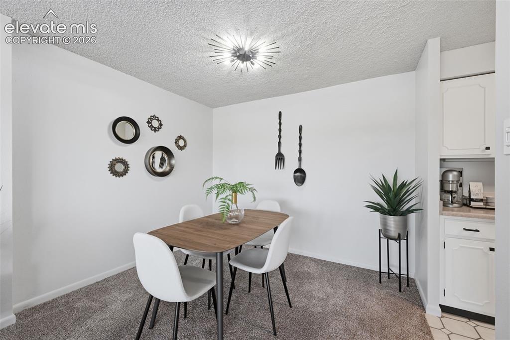 Image 10 of 38: Dining Area