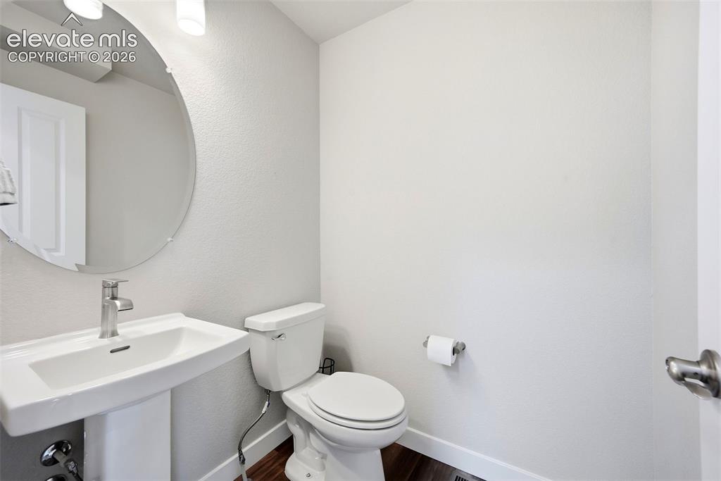 Image 19 of 49: 1/2 bath
