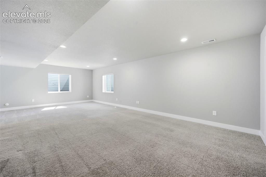 Image 34 of 49: Sprawling Family room