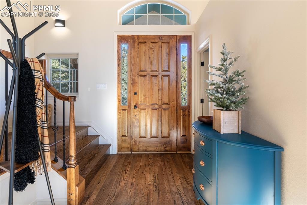 Image 5 of 38: Entry