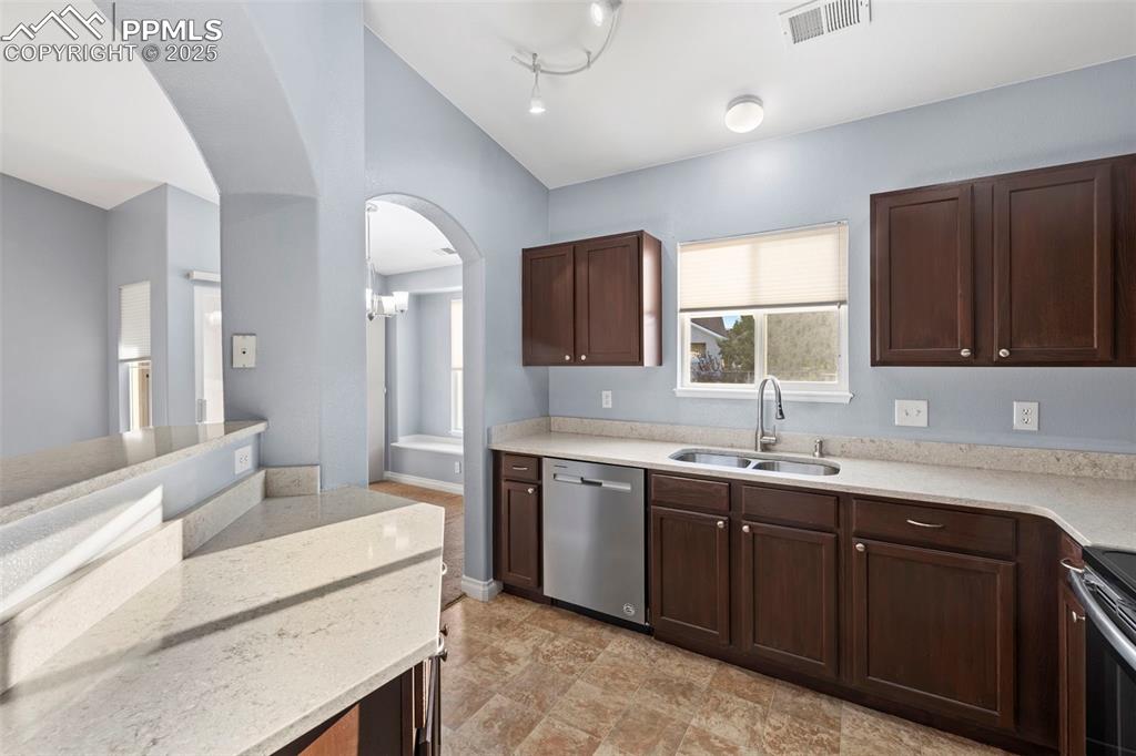 Image 7 of 43: Kitchen
