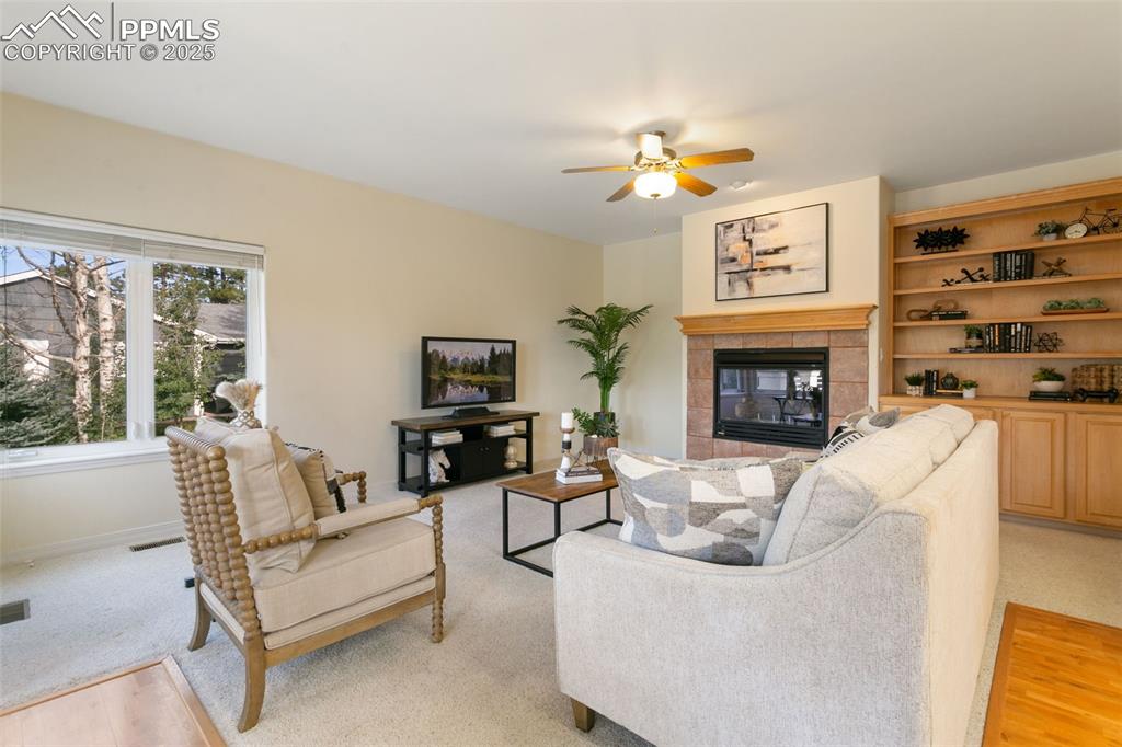 Image 12 of 50: Living Room