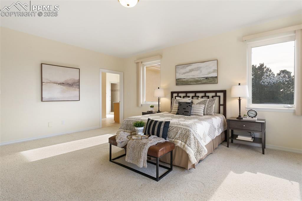 Image 20 of 50: Bedroom