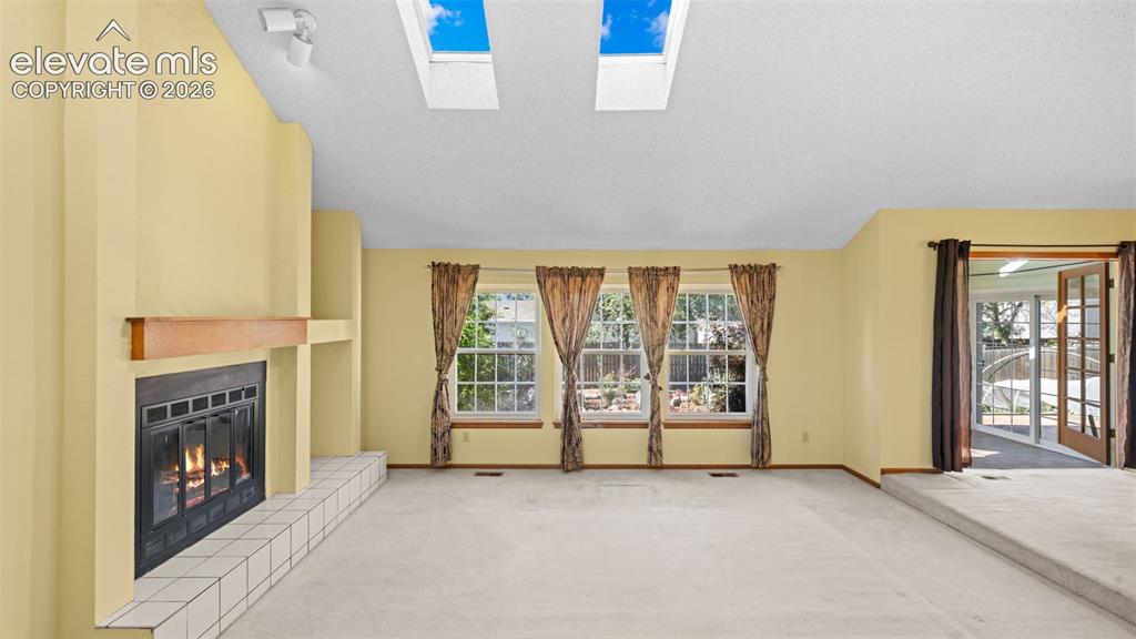 Image 6 of 36: Living Room