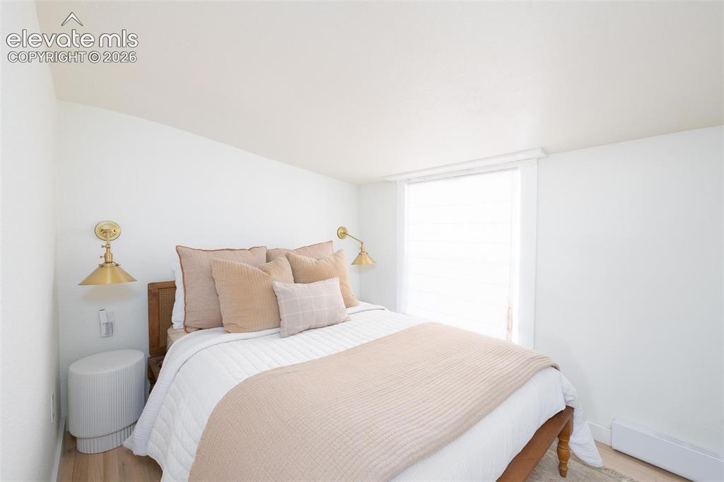 Image 14 of 22: Bedroom