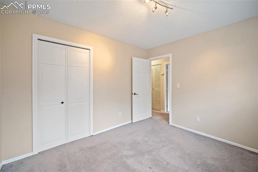 Image 22 of 50: Bedroom