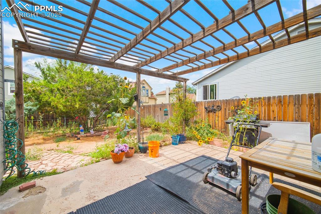 Image 30 of 50: Patio