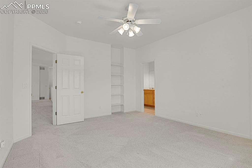 Image 12 of 31: Bedroom