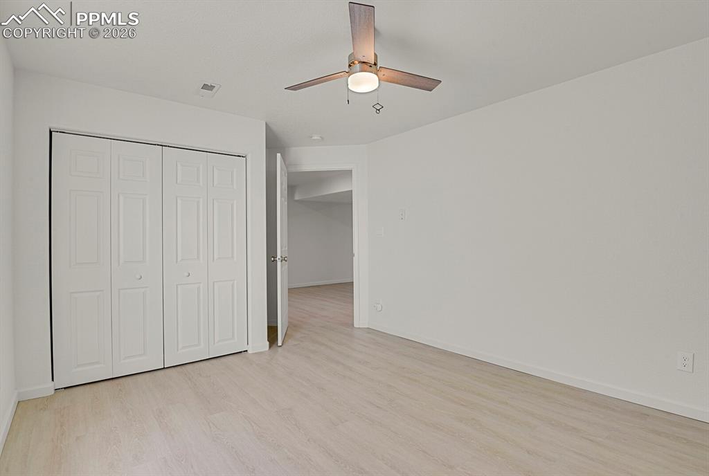 Image 22 of 31: Bedroom