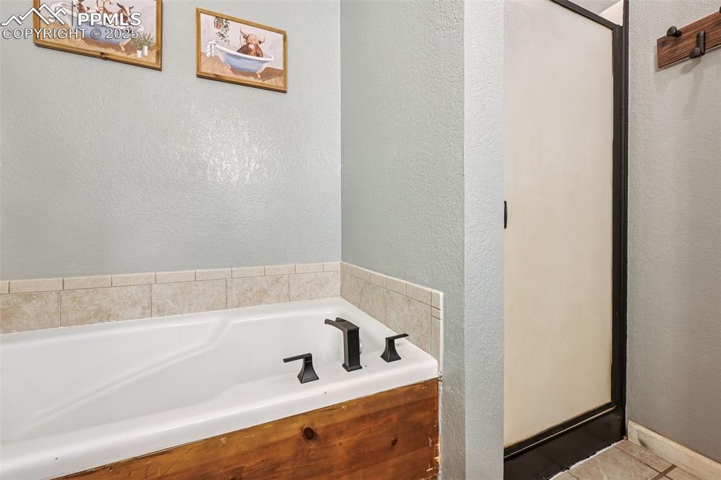 Image 21 of 35: Master Bathroom