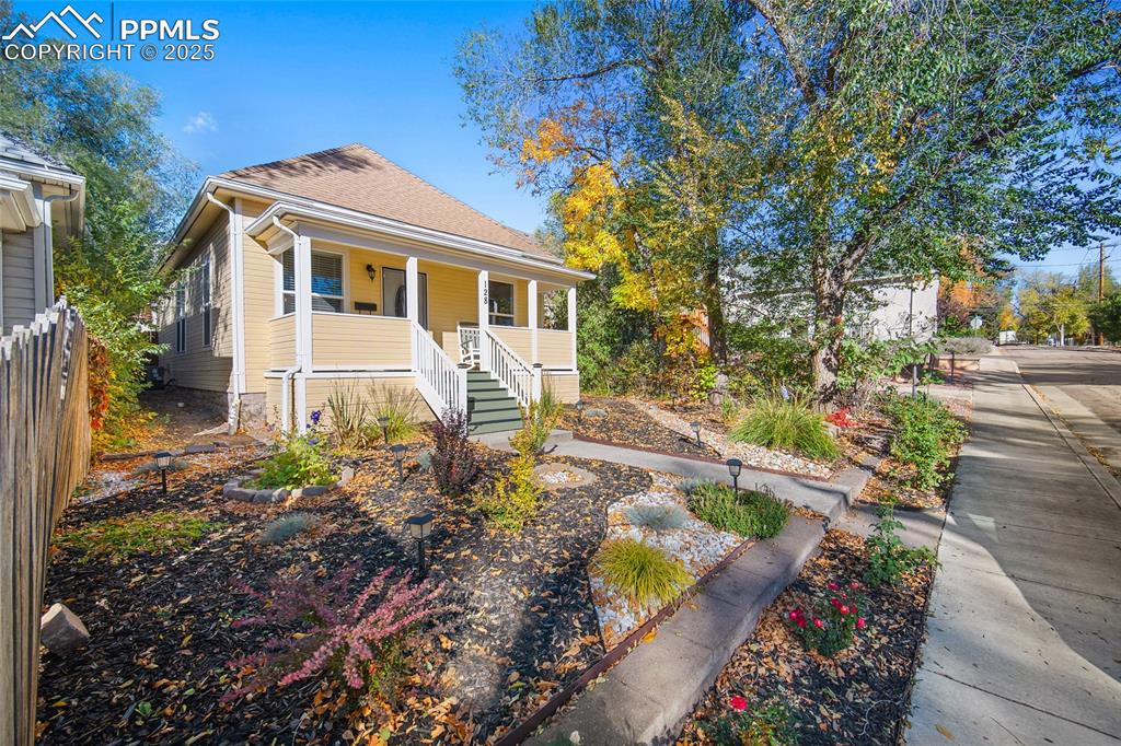 Image 27 of 36: Bedroom with baseboards and ceiling fan