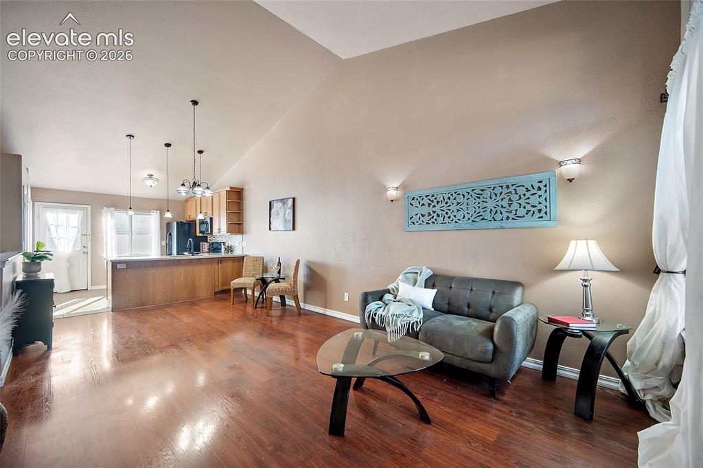 Image 6 of 40: Living Room