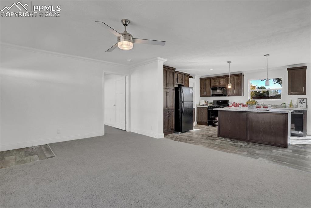 Listing 9890328, Image 4 of 29