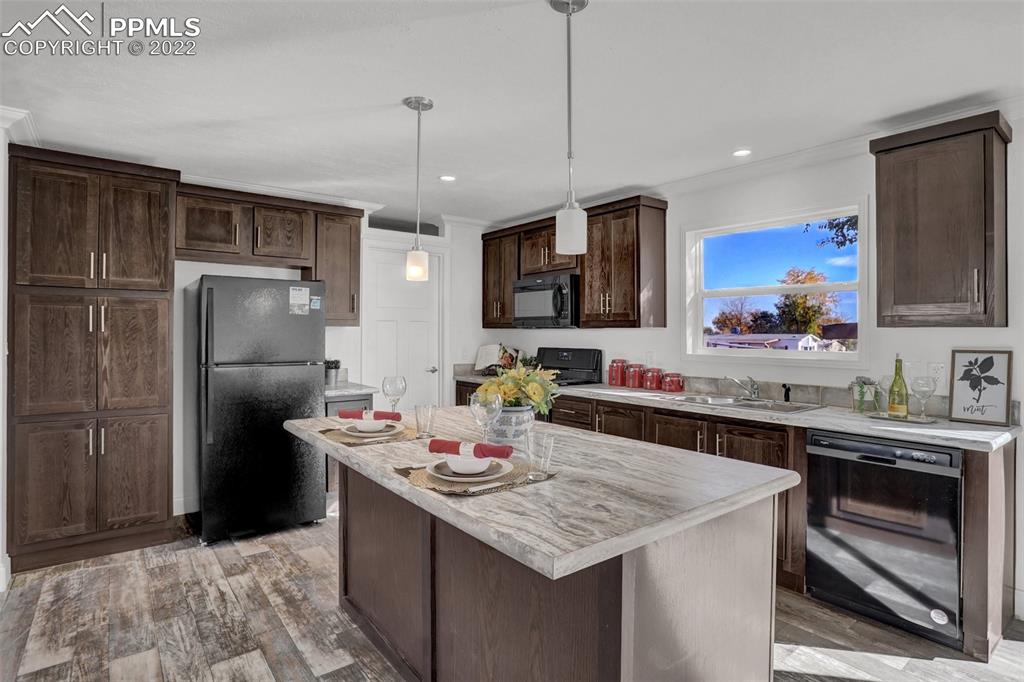 Listing 9890328, Image 6 of 29